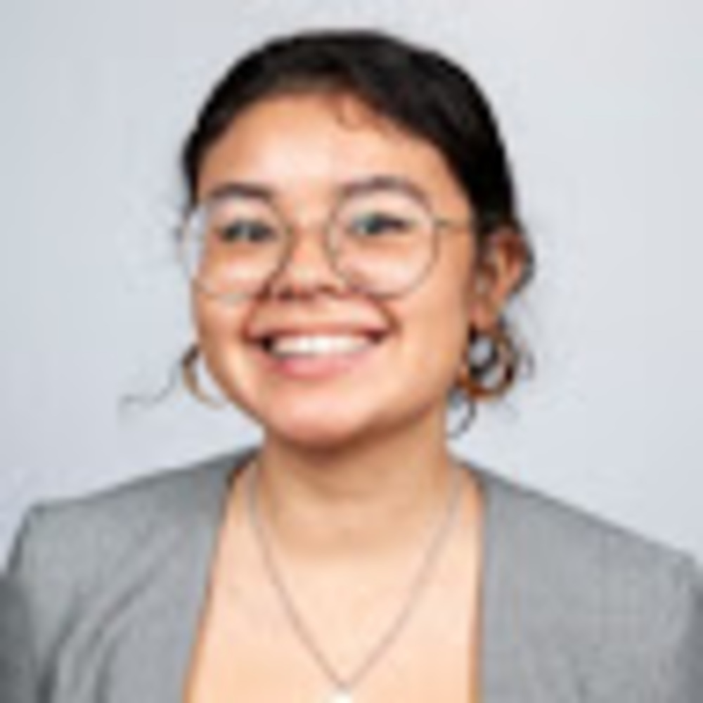 Meet your Posher, Alondra